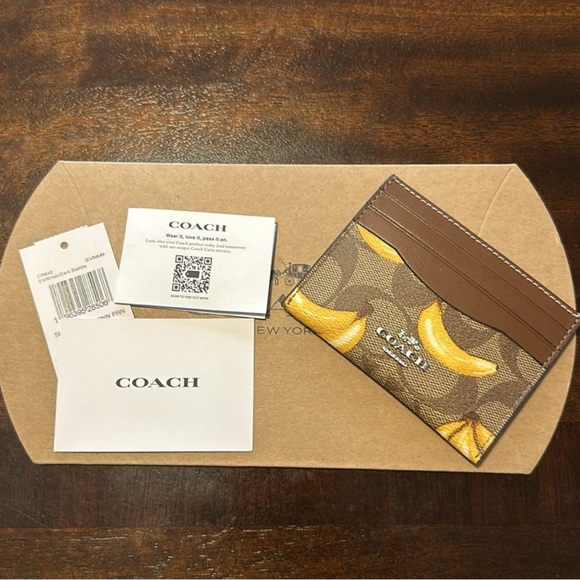 Coach Brown and Yellow Card Holder - Picture 1 of 2